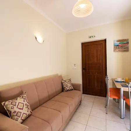 Apartment Delphinus Nefeli