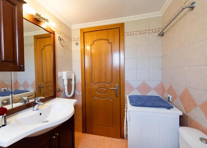 Delphinus Nefeli Lägenhet