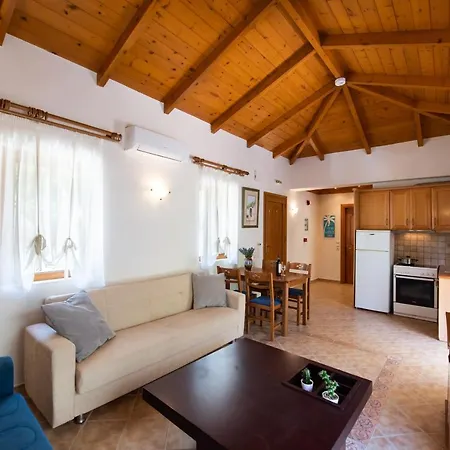 Delphinus Nefeli Lägenhet *