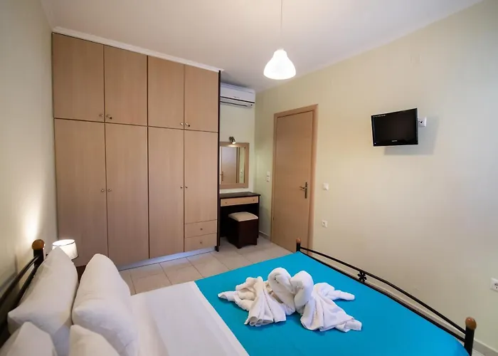 Delphinus Nefeli Apartment *